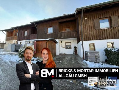 Bezugsbereites Reihenmittelhaus mit Wintergarten, 3 Balkonen & Garten in ruhiger Lage von Obergünzbu