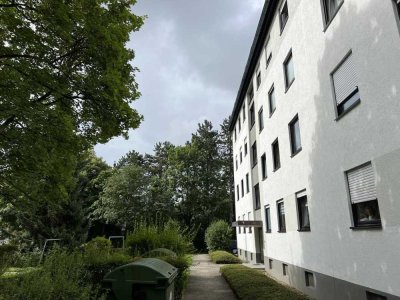 Gemütliche 2 ZKnB Dachwohnung in Augsburg / Haunstetten