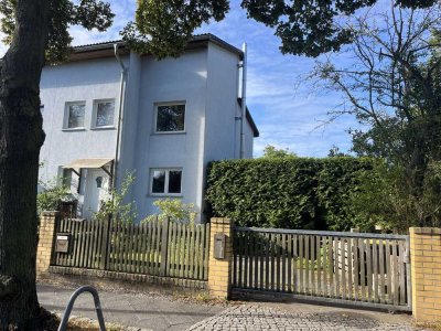 Familienfreundliche DHH im Prinzenviertel mit Garten + Pool