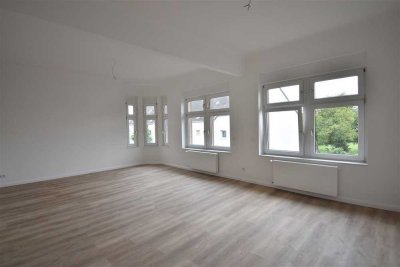 Frisch renoviert! Großzügige 3-Zimmer-Wohnung mit Terrasse zu vermieten