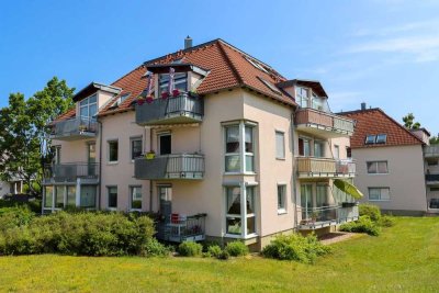 +++ Provisionsfrei! Attraktive 2-Zimmer-Wohnung mit TG-Stellplatz in Leubnitz-Neuostra +++