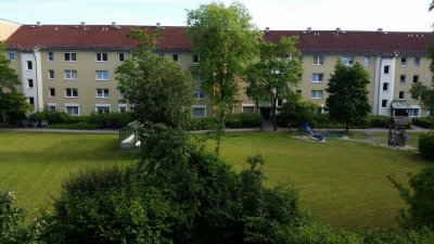 Exklusive, gepflegte 2,5-Raum-Wohnung mit Balkon in Unterschleißheim