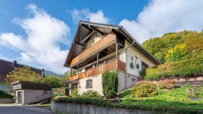 Großzügiges Einfamilienhaus mit Einliegeroption und Gartenparadies in Staufenberg