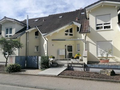 Südhang Eisingen: Gepflegte 2-Zimmer Maisonette-Wohnung im 3. OG in Eisingen