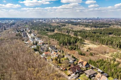 ca. 2830 m² großes Grundstück mit verwertbaren Altbeständen, in exklusiver Lage in Waldperlach!