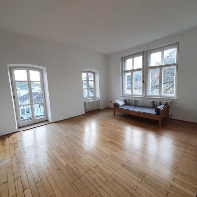 Helle 2-Zimmer-Wohnung in Passau mit Blick auf Oberhaus