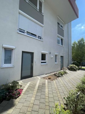 Charmante 3,5-Zimmer-Wohnung im Reihenhausstil mit Garten, Hobbyraum und Garage - mitten in Markdorf