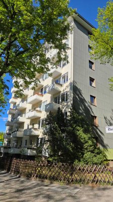 Moderne 2,5-Zimmerwohnung, bezugsfrei, mit Stellplatz, in beliebter  Friedenauer Kiezlage