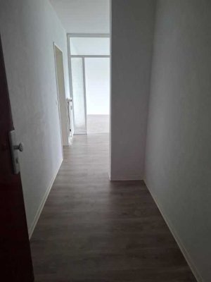 Schöne 3-Zimmer-Wohnung mit Balkon im 4. Obergeschoss in Delmenhorst