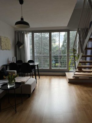 Zwischenmiete: Möblierte 2-Zimmer-Maisonette-Wohnung (Sept-Nov)