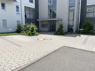 Neuwertige 3,5-Raum-Wohnung mit Balkon und Einbauküche in Calw (Barrierefrei)