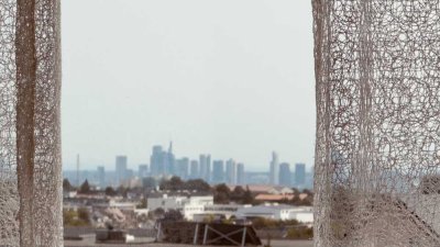 Modernes Wohnen auf höchstem Niveau – Traumhaftes Familienhaus mit Skyline-Panorama!