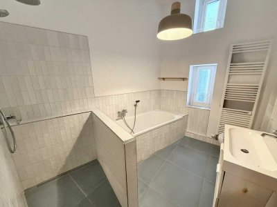 Zentral wohnen mit viel Platz: Moderne 4-Zimmer-Familienwohnung mit Balkon
