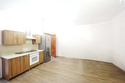 Modern wohnen im historischen Altbau – 2 Zimmer nahe Rathaus Spandau