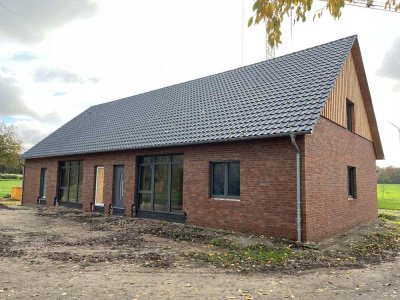 Lichtdurchflutetes Wohnen auf dem Land | Stilvoller Scheunenausbau in Heiden | Erstbezug