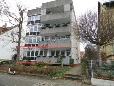 !!! Einzugsfertig !!! 4 Zimmerwohnung inkl. Tiefgarage/ Balkon / EBK direkt am Viewegs Garten