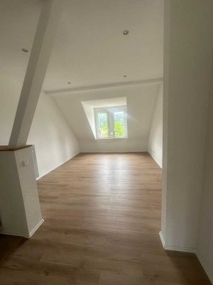 Sanierte zwei Zimmerwohnung in ruhiger Lage!
