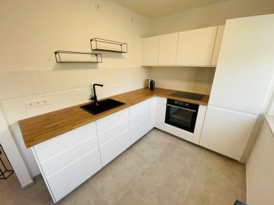 Helle, ruhige und modern möblierte 2-Zimmer- Wohnung auf dem Rabenberg
