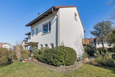 Charmantes Reihenendhaus mit Erbbaurecht, mit großem Garten - ideal für Familien