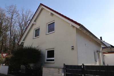 Freistehendes Einfamilienhaus in schöner Waldrandlage