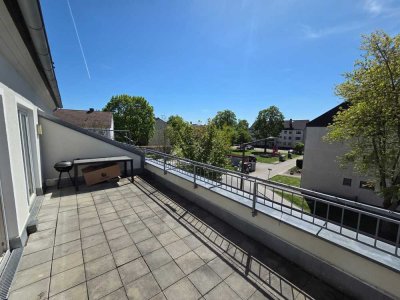 Lebendig wohnen: Helle 2-Zimmer-Süd-Dachterrassenwohnung