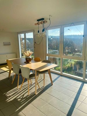 Ausgefallene Wohnung mit Seeblick ins Grüne