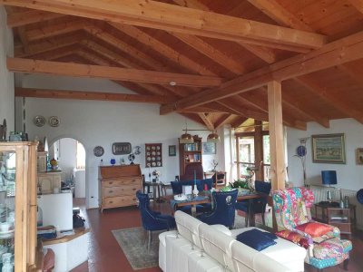 Ein Zuhause zum Wohlfühlen mit Einliegerwohnung und großen eingefriedeten Garten