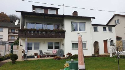 Freistehendes familiengerechtes Haus in guter Lage mit schöner Aussicht mit Garten im Westerwald