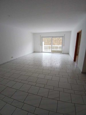 2 Zimmer, großzügig und hell, mit Blick auf den Teich