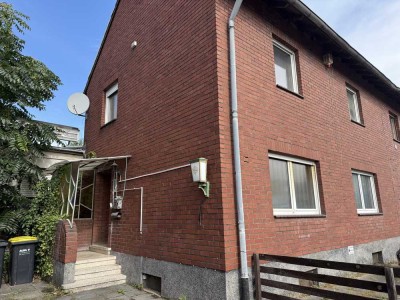 Sanierungsbedürftiges Einfamilienhaus mit ehemaliger Gaststätte