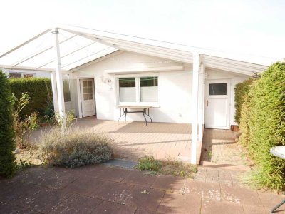 *****VERKAUFT*****NUR 40 m vom Neuklostersee - attraktiver Ferienbungalow!