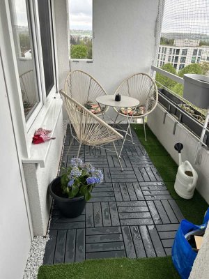 Helle 2,5-Zimmer Wohnung mit Balkon im 7. OG in Ludwigsburg