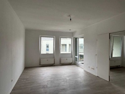 Feines Pärchen-Appartement mit Balkon und begehbarem Kleiderschrank!