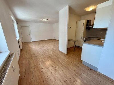 Modernisierte 2-Zimmer-Wohnung in Bahnhofsnähe
