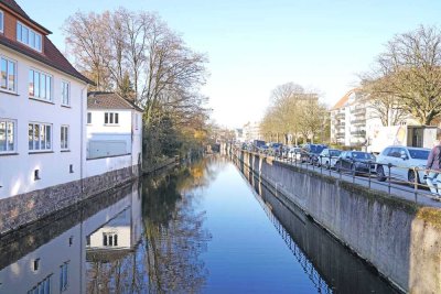 Großes Penthouse in 
Uhlenhorst am Kanal 
mit Fahrstuhl und Tiefgarage.