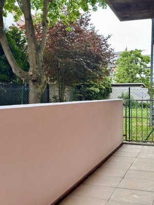 Schöne 3-Zimmer-Wohnung mit Balkon in Stadtfeld frisch renoviert