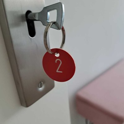 Möbliertes Einzelzimmer in 3er-WG  -  " Grüner Hof "  App. 2            Erstbezug nach Kernsanierung