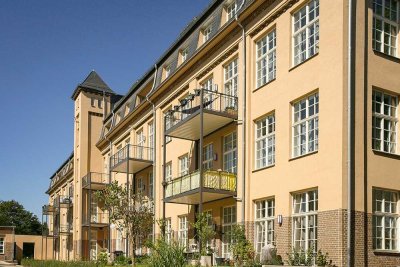 *** DACHTRAUM auf 3 Ebenen * 4 Zimmer * Wohnung * Loggia & Dachterrasse * 03/26 ***