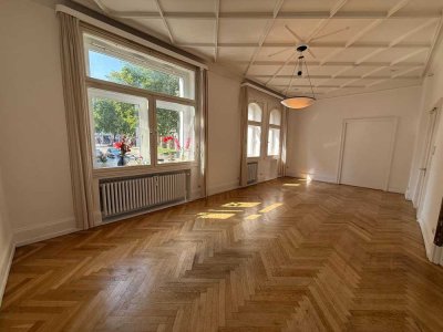 ++ 5-Zimmer Wohnung, zentral mit Garten - WG geeignet ++