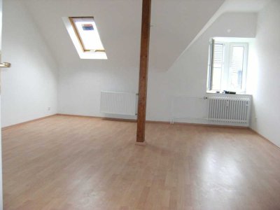 ***gepflegtes 1 Zim Appt. im DG***