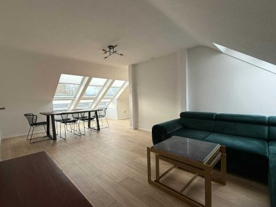 Großzügige 4-Zimmer-Dachgeschosswohnung mit Stellplatz & vielen Extras in Lustheide