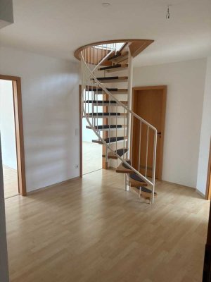 Renovierte 4-Zimmer-Wohnung mit Balkon in Schauenburg