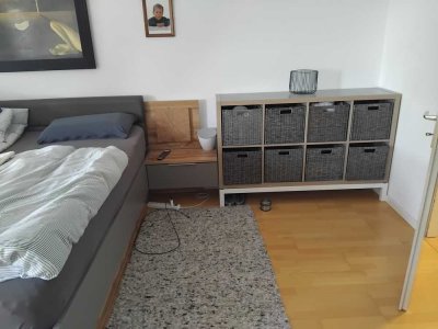 Günstige 1-Zimmer-DG-Wohnung mit Balkon und Einbauküche in Coswig