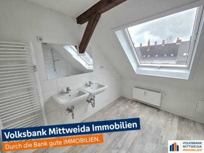 Gemütliche 3-Zimmer-Dachgeschosswohnung mit Sichtbalken in Chemnitz-Hilbersdorf!