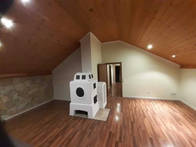 wunderschöne lichtdurchflutete 3,5-Zimmer Studiowohnung