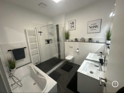 Schöne möblierte kompl. eingerichtete 2,5 Zi.-EG-Whg. m. EBK/Terrasse