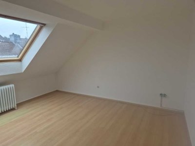 Helle 2-Zimmer Dachgeschosswohnung in Remscheid Innenstadt