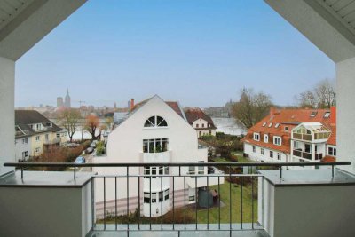Stilvoll wohnen über den Dächern von Stralsund – 2-Raum-Eigentumswohnung mit Panorama
