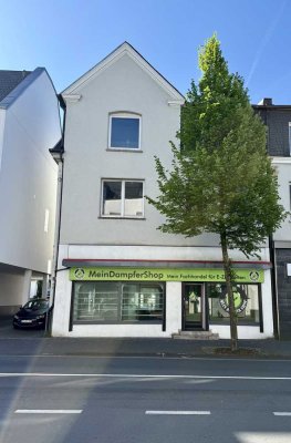 Attraktive und vollständig renovierte 3-Raum-Wohnung in Olpe