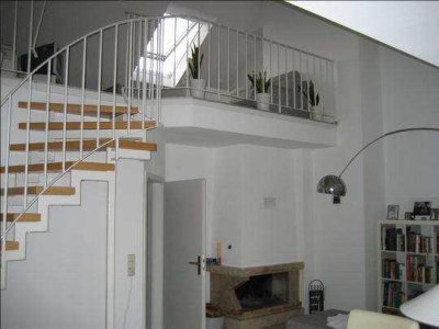 Sehr schöne Galerie Wohnung